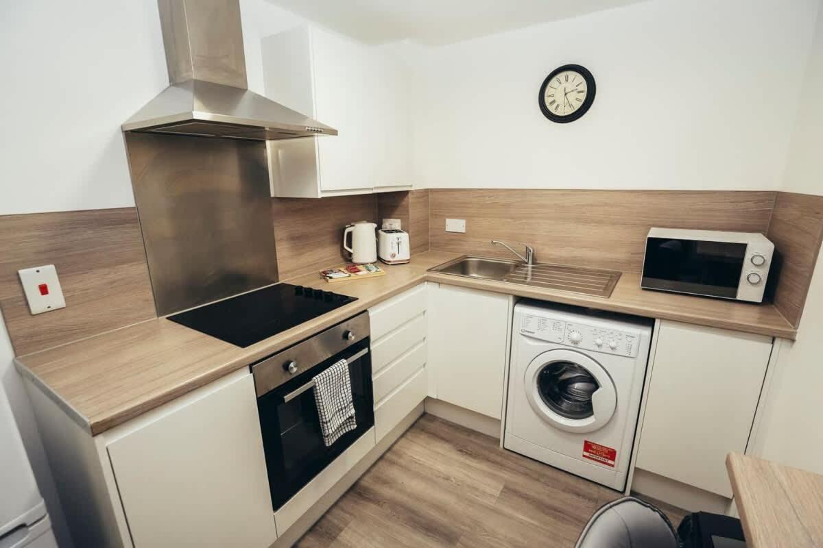 1Br City Centre Apt, Self Check In, Wifi, By Derbnb Sheffield Luaran gambar