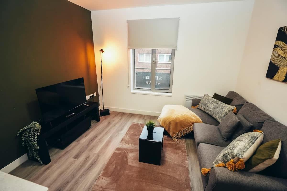 1Br City Centre Apt, Self Check In, Wifi, By Derbnb Sheffield Luaran gambar