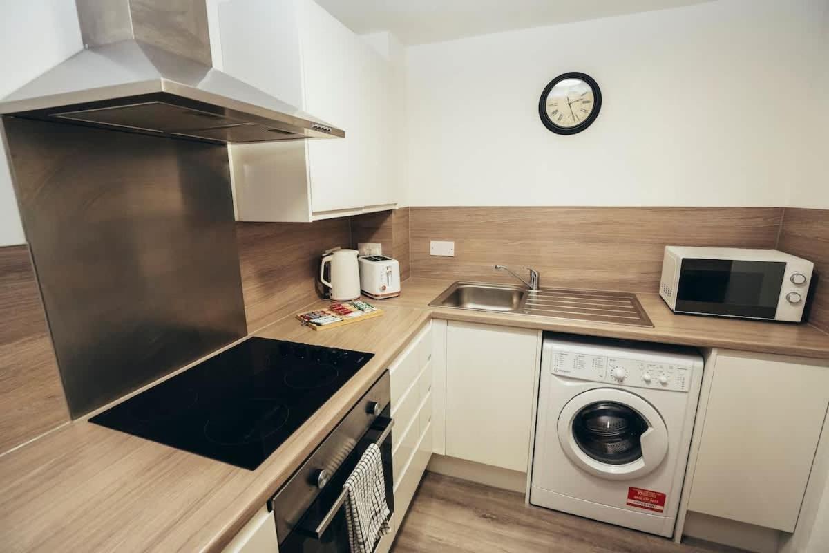 1Br City Centre Apt, Self Check In, Wifi, By Derbnb Sheffield Luaran gambar